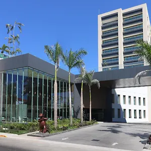 Inn&suites - Marina&golf, An Ihg Hotel Puerto Vallarta